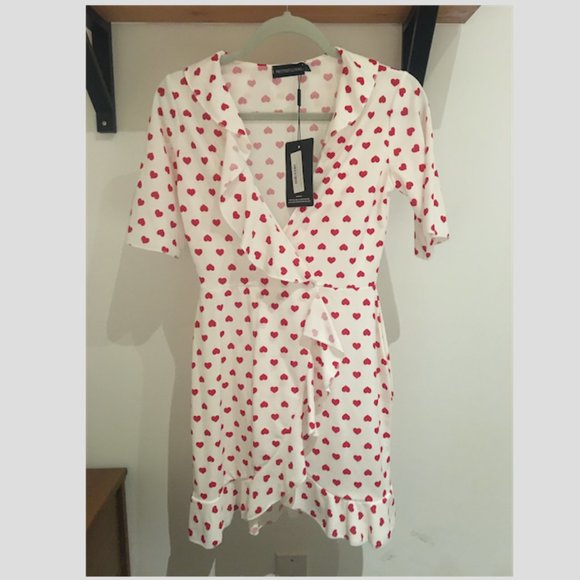 PrettyLittleThing Heart Print Frill Dress sz 4 - Picture 4 of 6